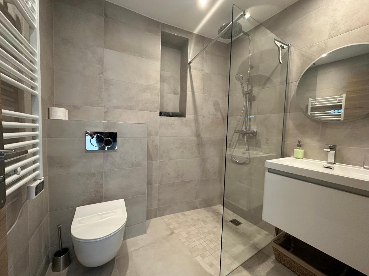 Superbe T2 En Dernier Etage Apartment Антиб Екстериор снимка